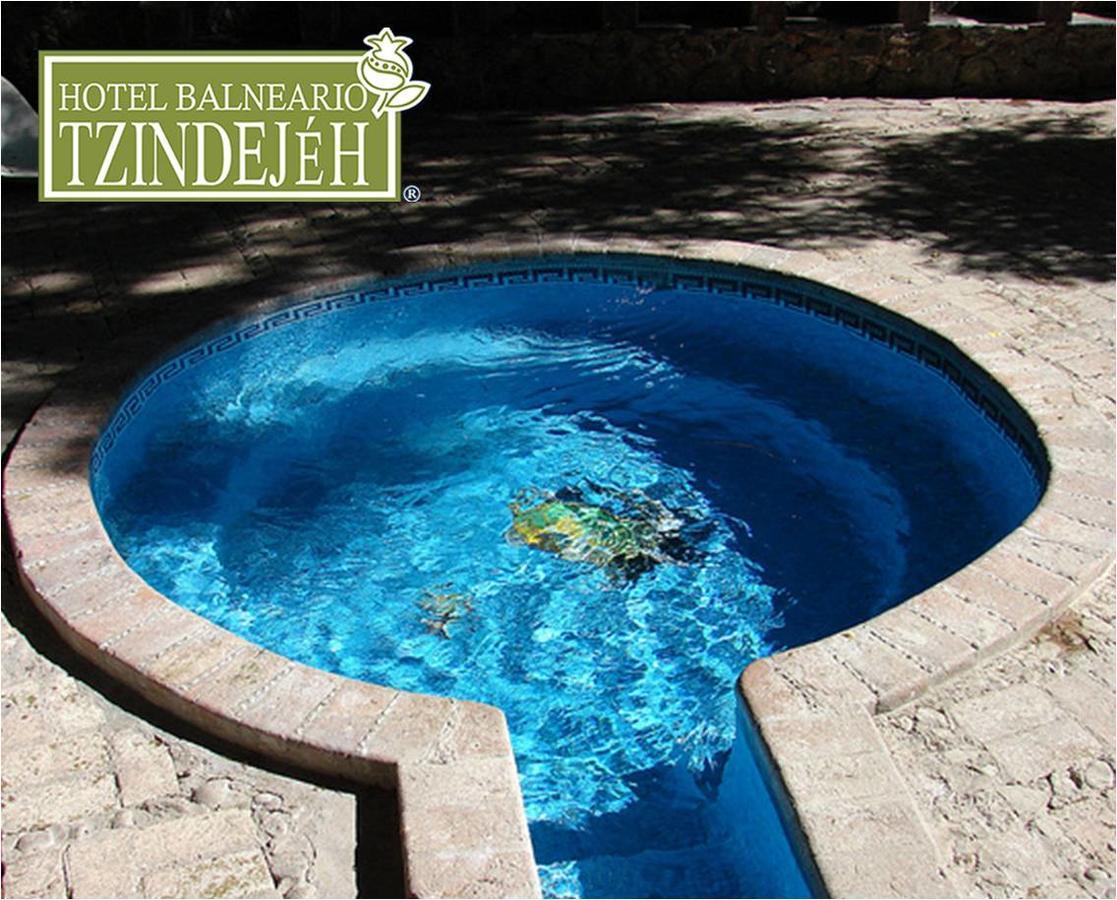 Hotel Balneario Tzindejeh Tasquillo Exterior photo