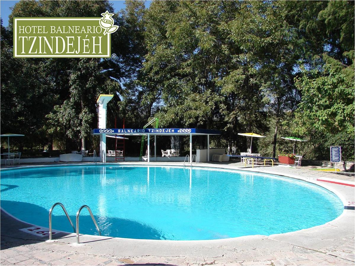 Hotel Balneario Tzindejeh Tasquillo Exterior photo