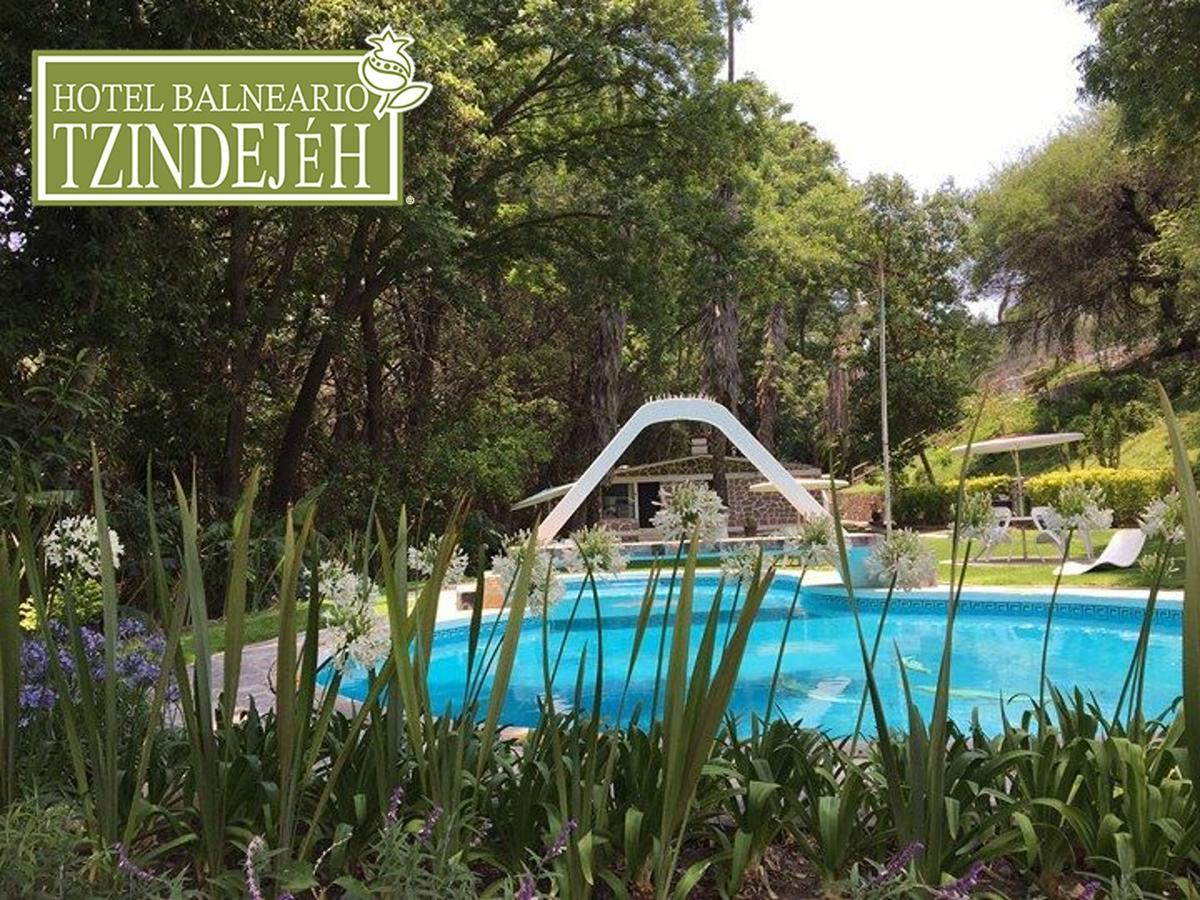 Hotel Balneario Tzindejeh Tasquillo Exterior photo